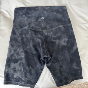 Lululemon align-High rise shorts 8”